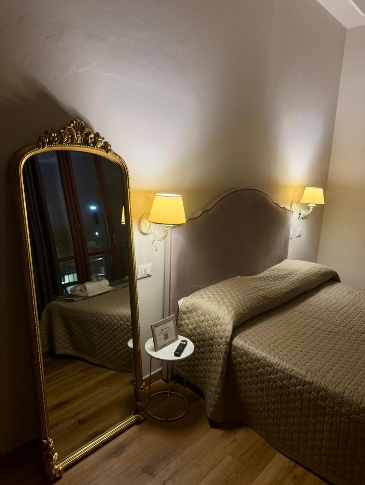 La Boutique By Rjgal B&B Florence Ngoại thất bức ảnh