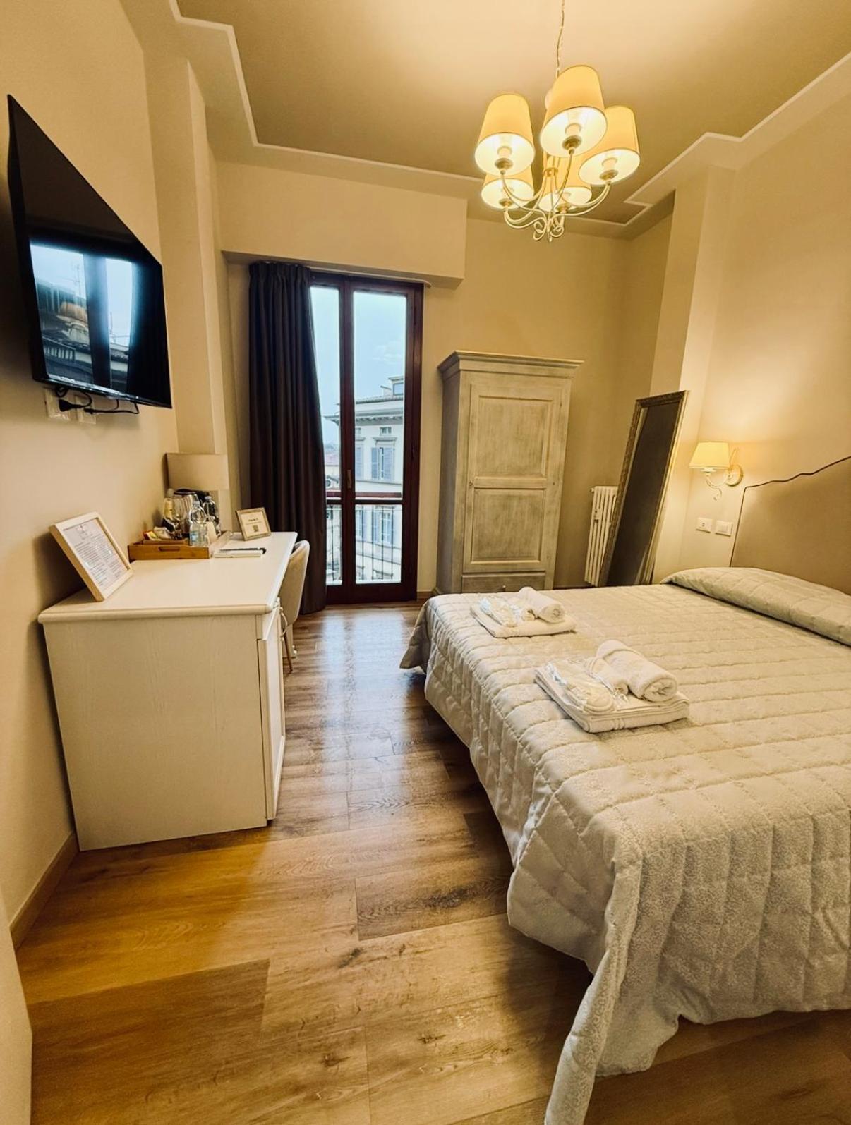 La Boutique By Rjgal B&B Florence Ngoại thất bức ảnh