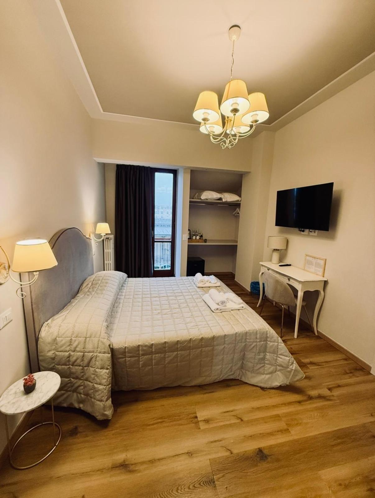 La Boutique By Rjgal B&B Florence Ngoại thất bức ảnh