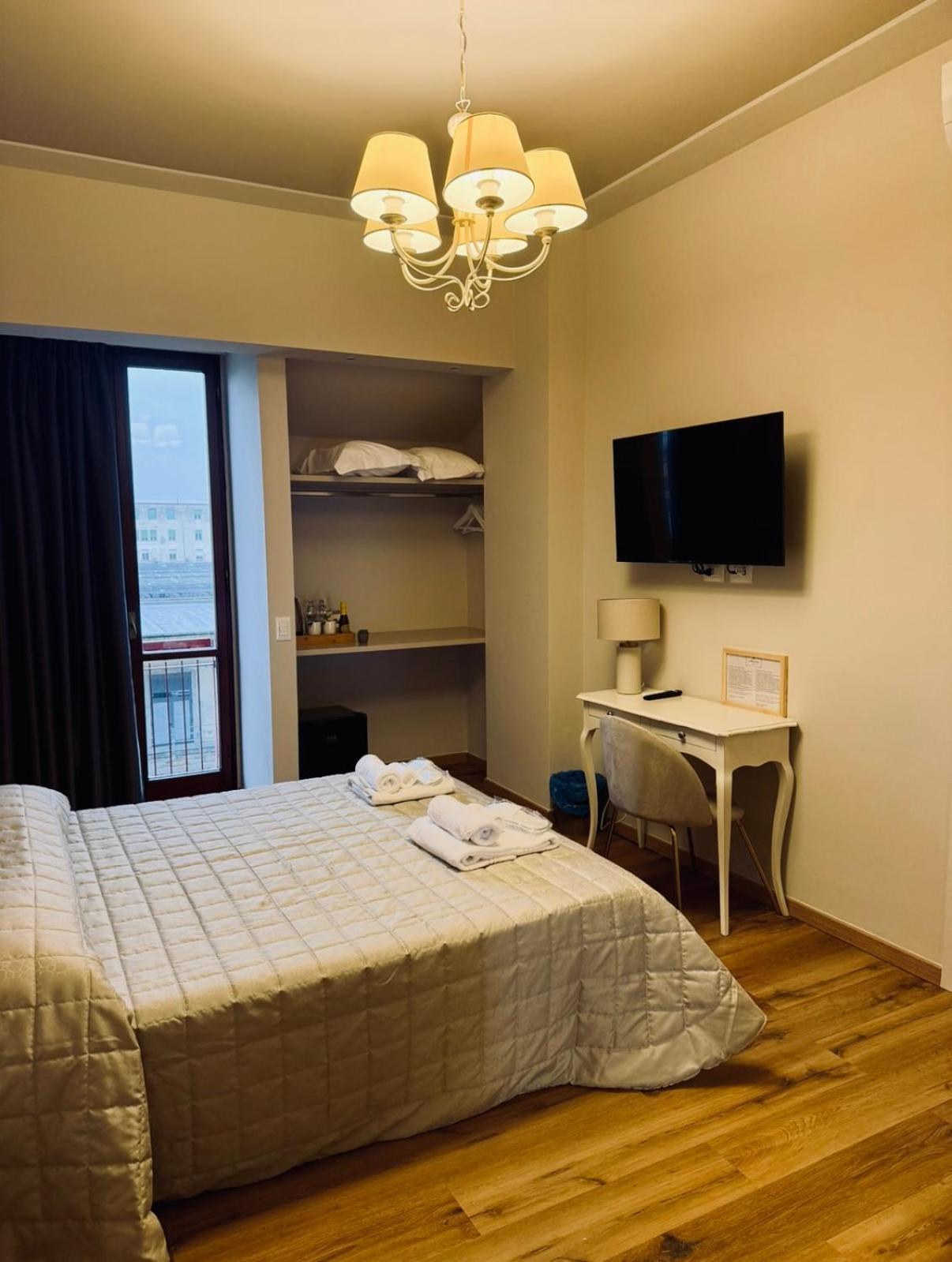 La Boutique By Rjgal B&B Florence Ngoại thất bức ảnh