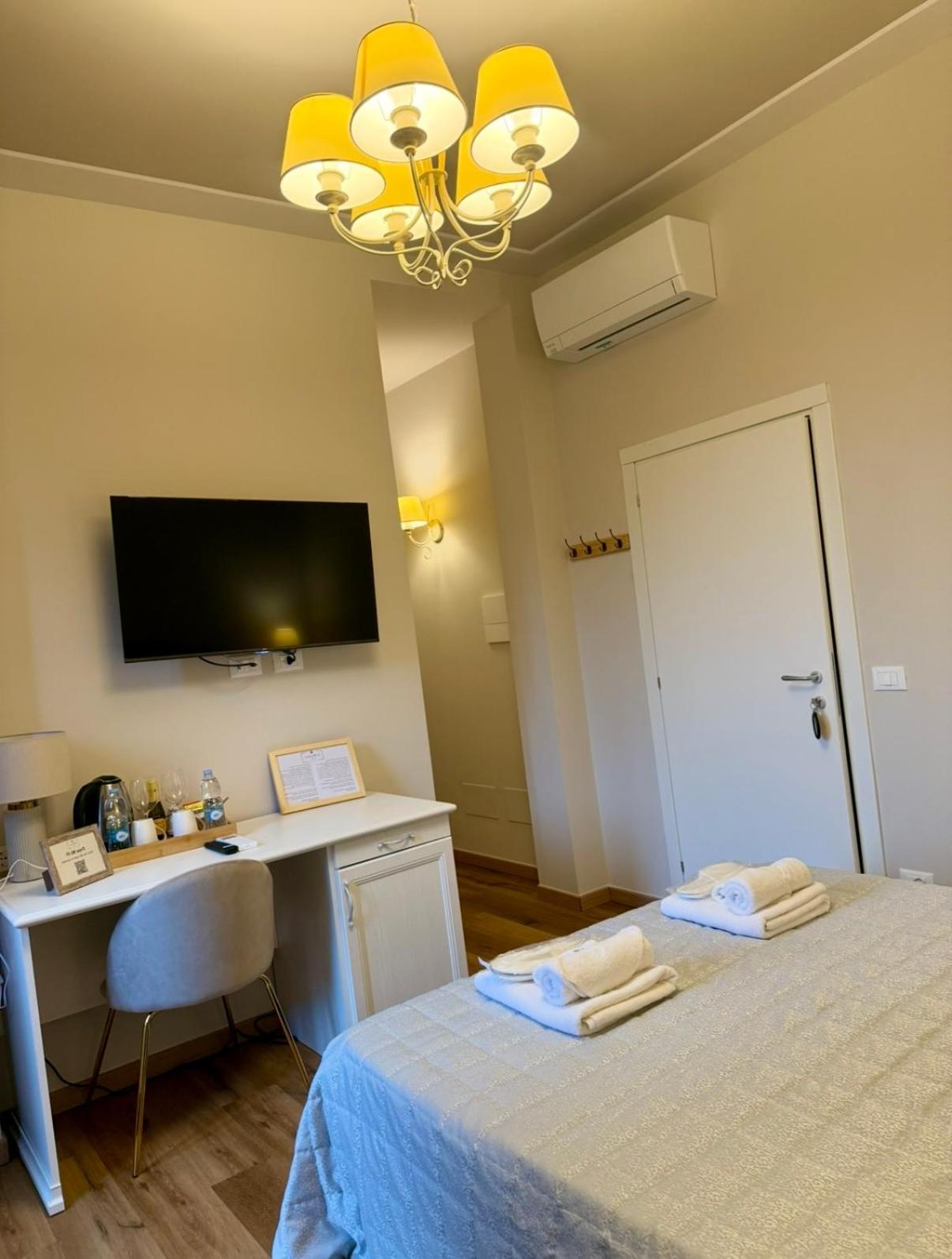 La Boutique By Rjgal B&B Florence Ngoại thất bức ảnh