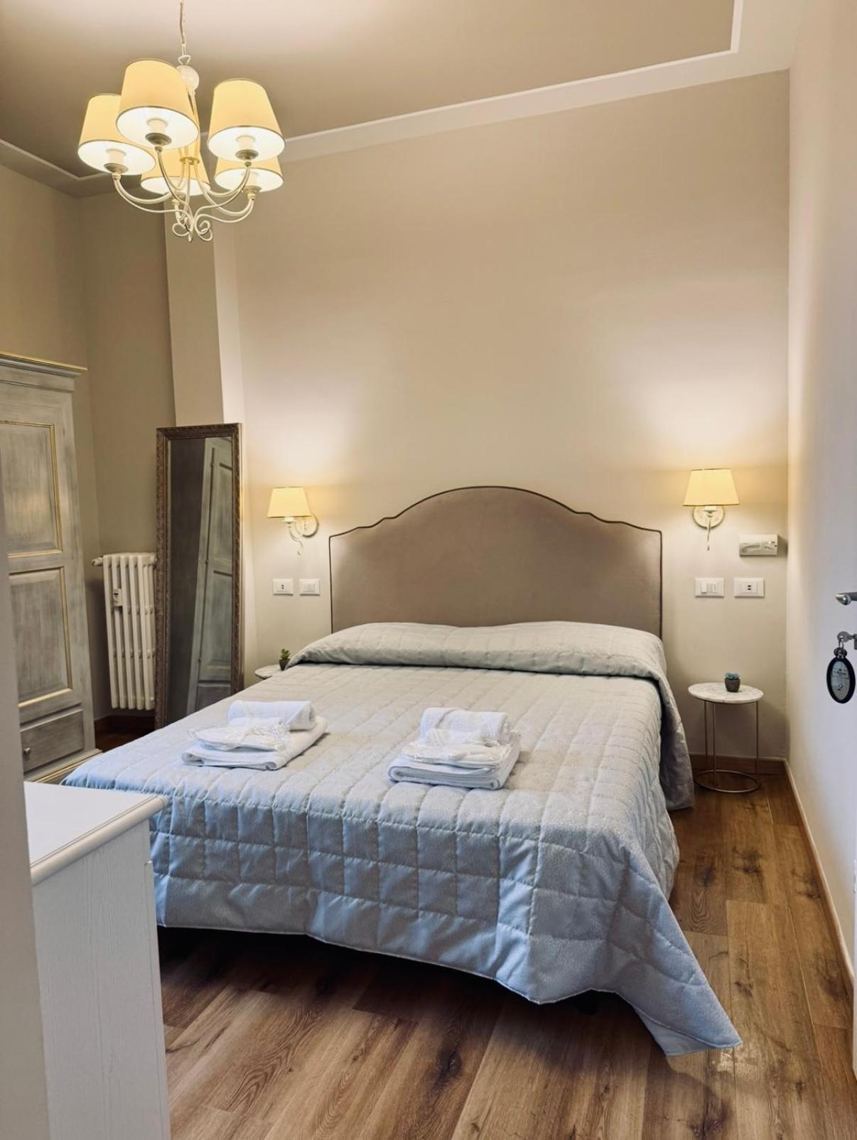 La Boutique By Rjgal B&B Florence Ngoại thất bức ảnh