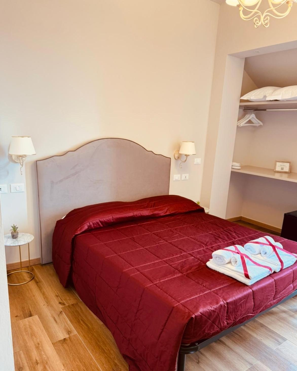 La Boutique By Rjgal B&B Florence Ngoại thất bức ảnh
