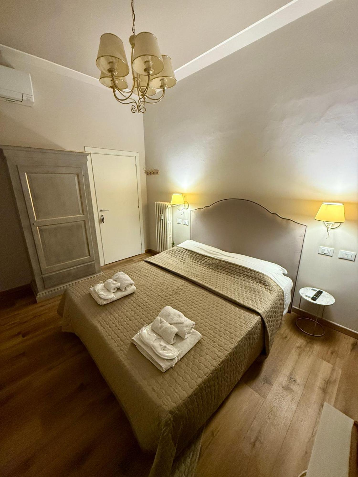 La Boutique By Rjgal B&B Florence Ngoại thất bức ảnh