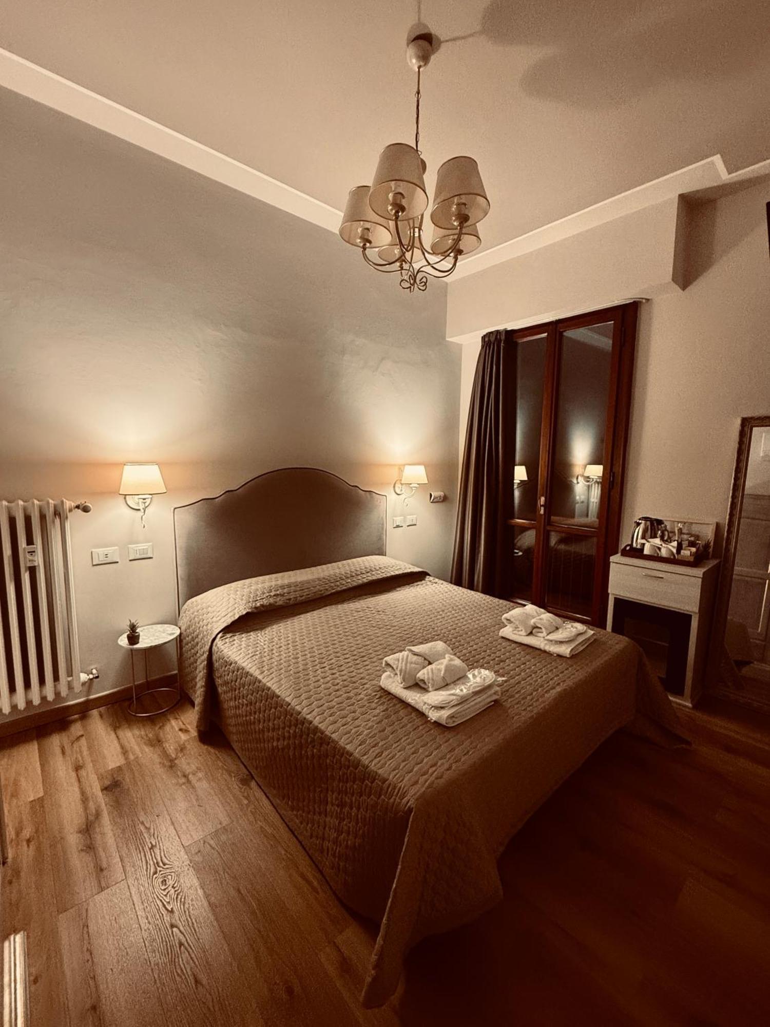 La Boutique By Rjgal B&B Florence Ngoại thất bức ảnh